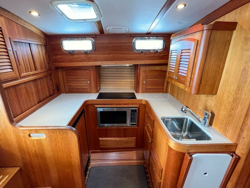 Liberty 36ft Sabre Yacht For Sale