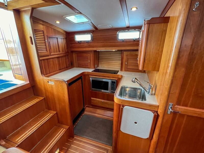 Liberty 36ft Sabre Yacht For Sale