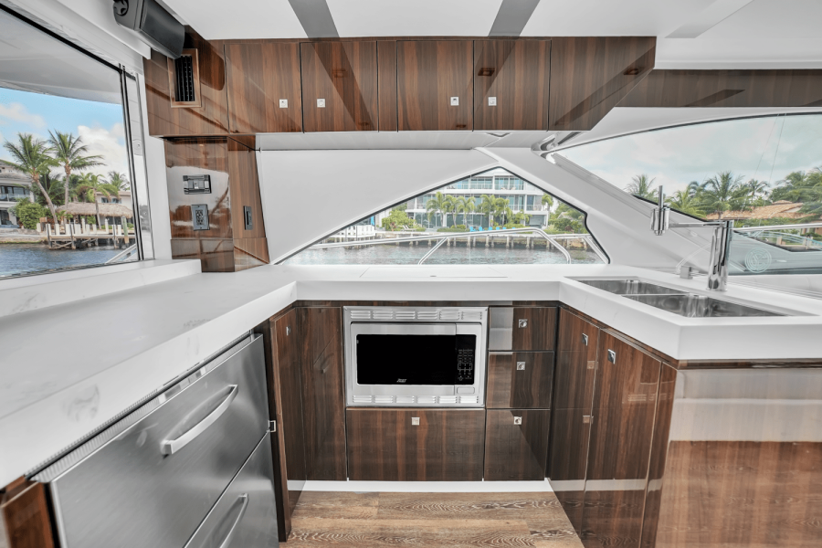 60ft Cruisers Yachts Yacht For Sale