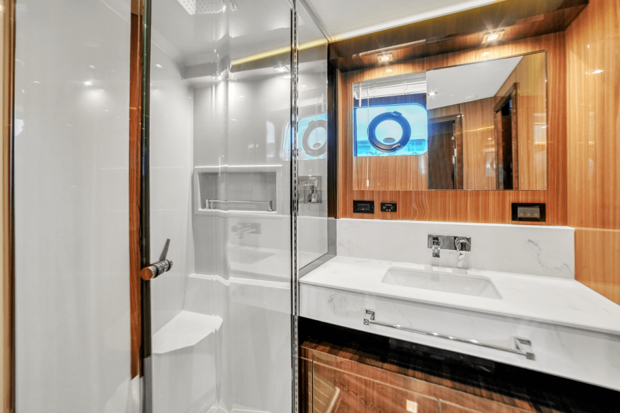 60ft Cruisers Yachts Yacht For Sale