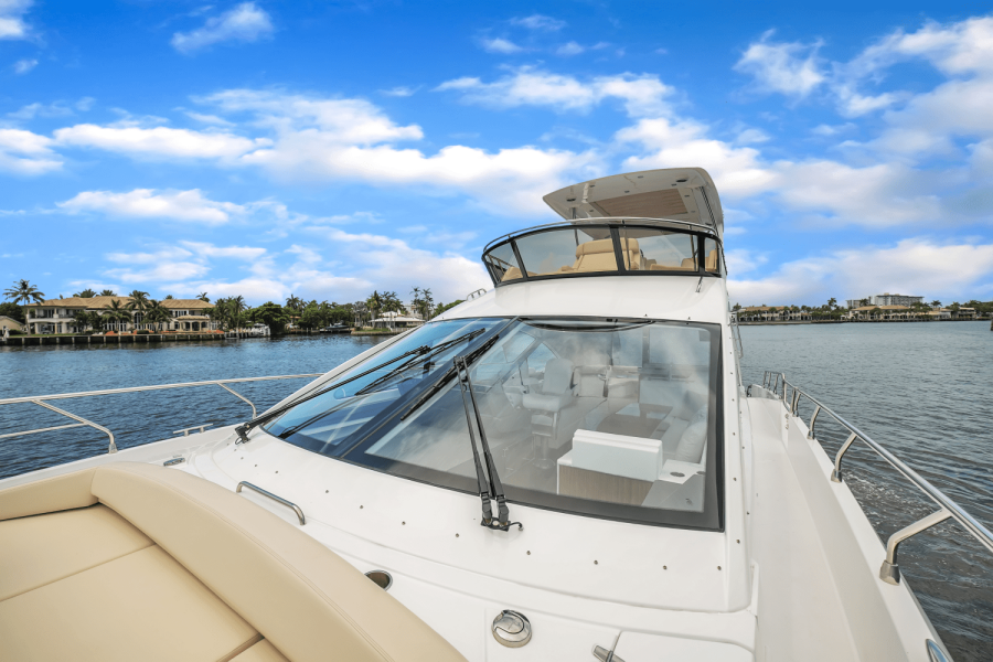 60ft Cruisers Yachts Yacht For Sale