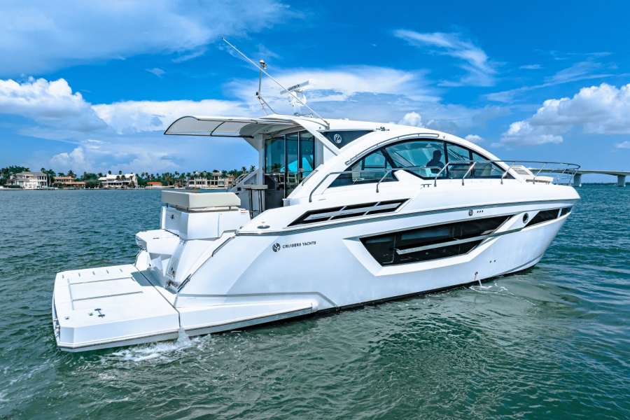 50ft Cruisers Yachts Yacht For Sale