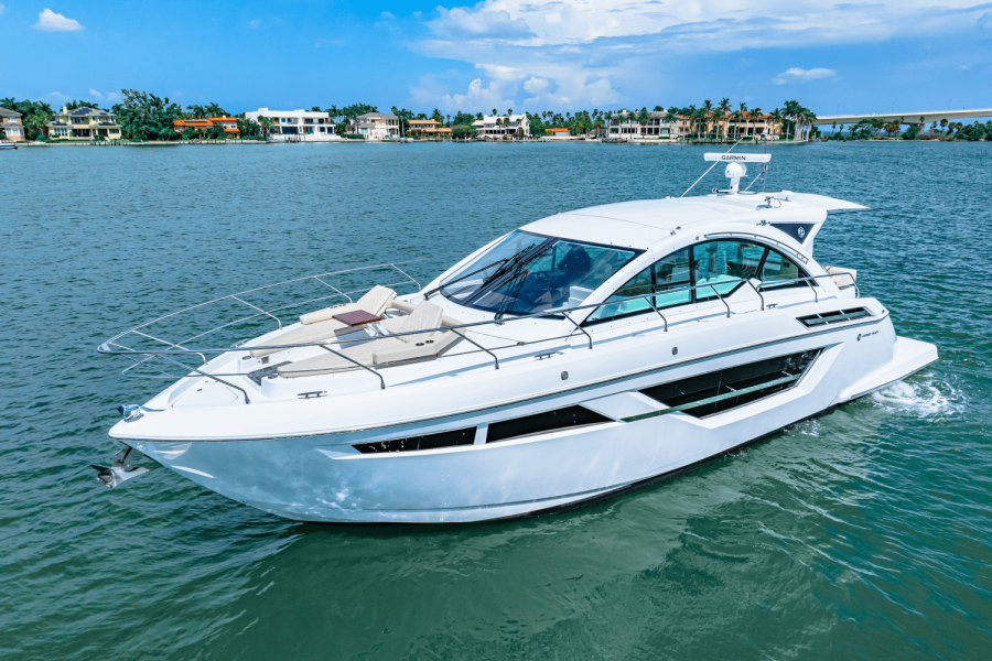 50ft Cruisers Yachts Yacht For Sale