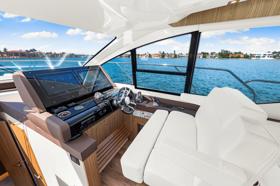 50ft Cruisers Yachts Yacht For Sale