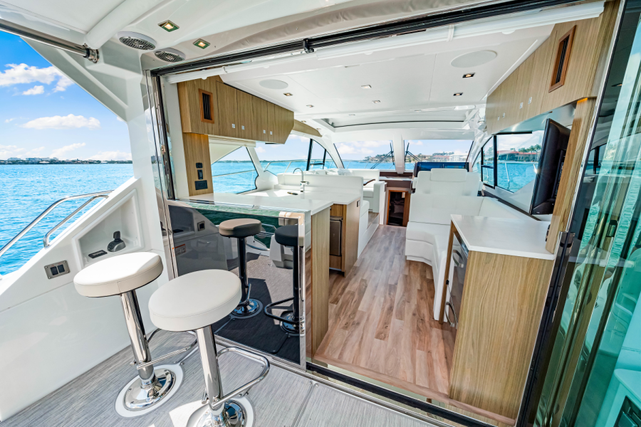 50ft Cruisers Yachts Yacht For Sale