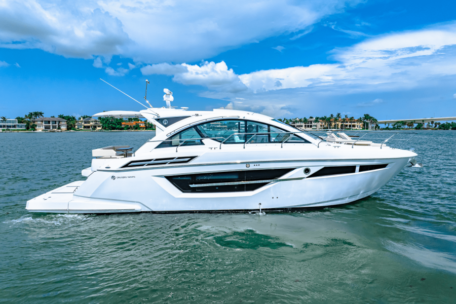 50ft Cruisers Yachts Yacht For Sale