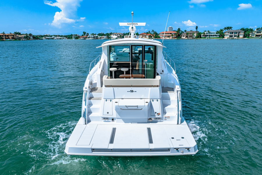 50ft Cruisers Yachts Yacht For Sale