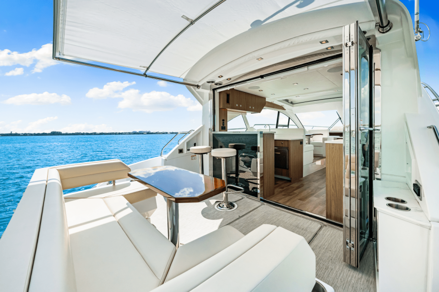 50ft Cruisers Yachts Yacht For Sale