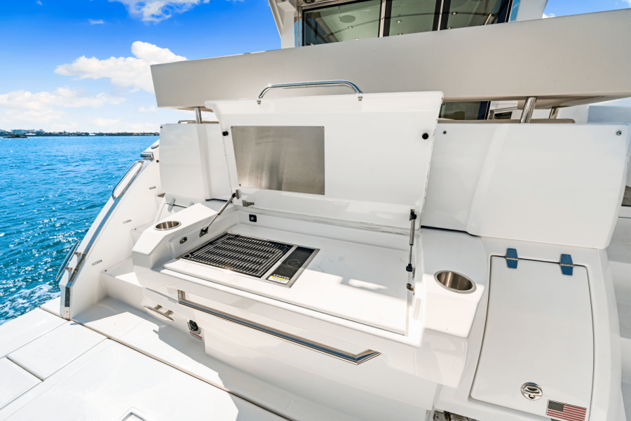 50ft Cruisers Yachts Yacht For Sale