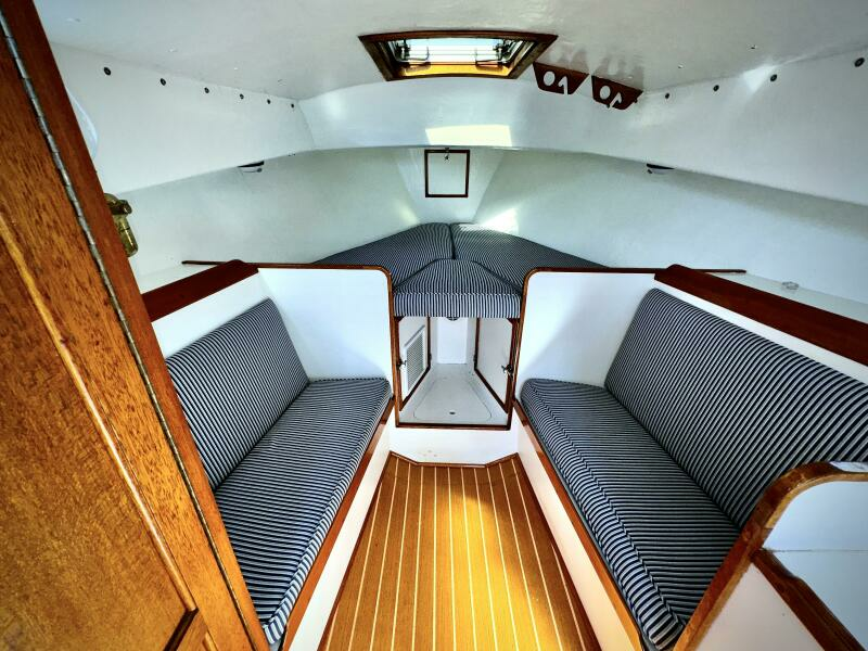 Shellback 32ft Wasque Yacht For Sale