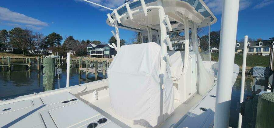 Wet Paint 30ft Regulator Yacht For Sale