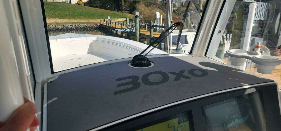 Wet Paint 30ft Regulator Yacht For Sale