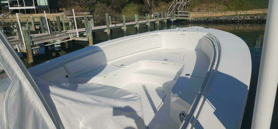 Wet Paint 30ft Regulator Yacht For Sale