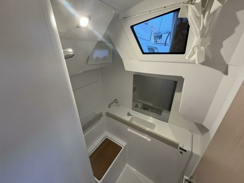 Slow Train 38ft Beneteau Yacht For Sale