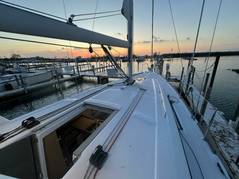 Slow Train 38ft Beneteau Yacht For Sale