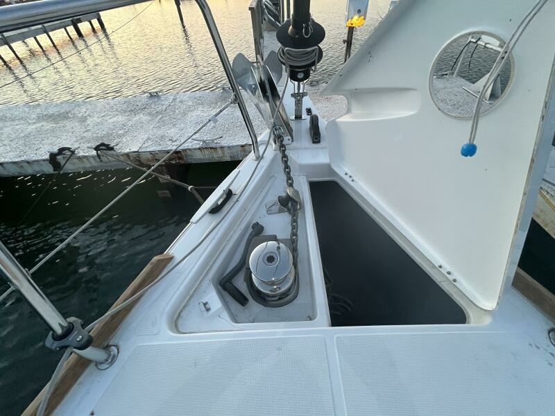 Slow Train 38ft Beneteau Yacht For Sale