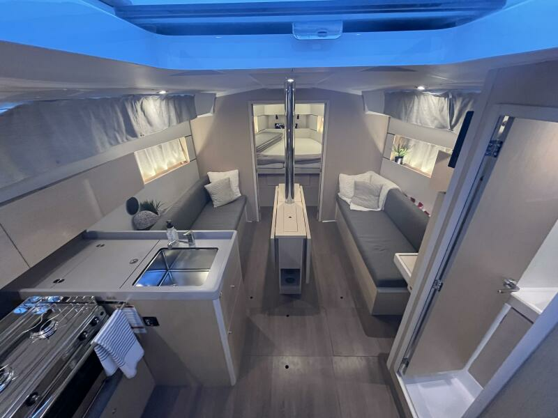 Slow Train 38ft Beneteau Yacht For Sale