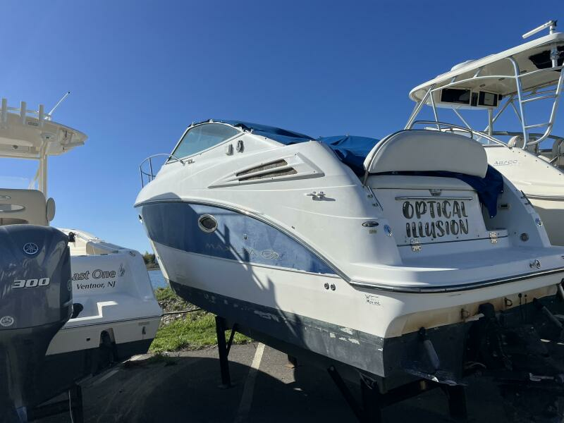 Optical Illusion 24ft Maxum Yacht For Sale