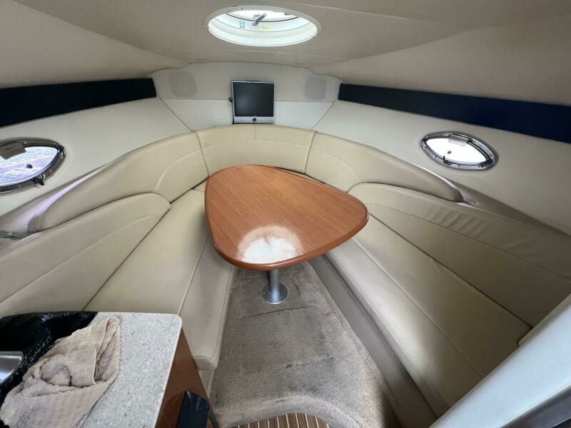 Optical Illusion 24ft Maxum Yacht For Sale