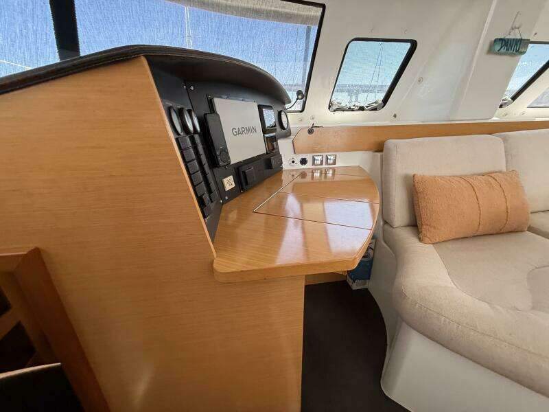 BENEVAH 41ft Fountaine Pajot Yacht For Sale