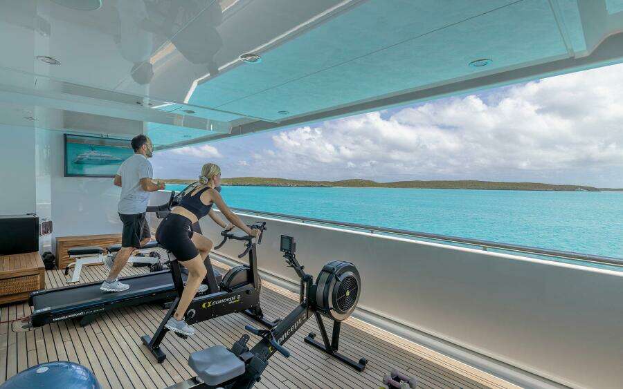 165' Feadship 2000
