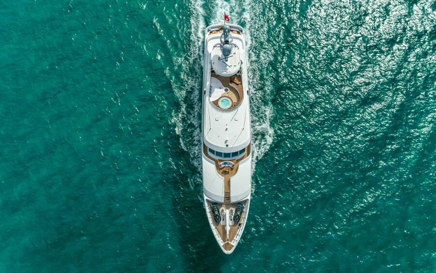 165' Feadship 2000 (REVERIE) Aerial