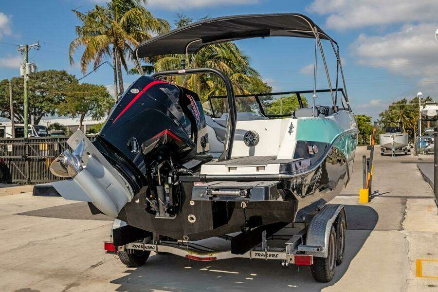 22ft Starcraft Yacht For Sale