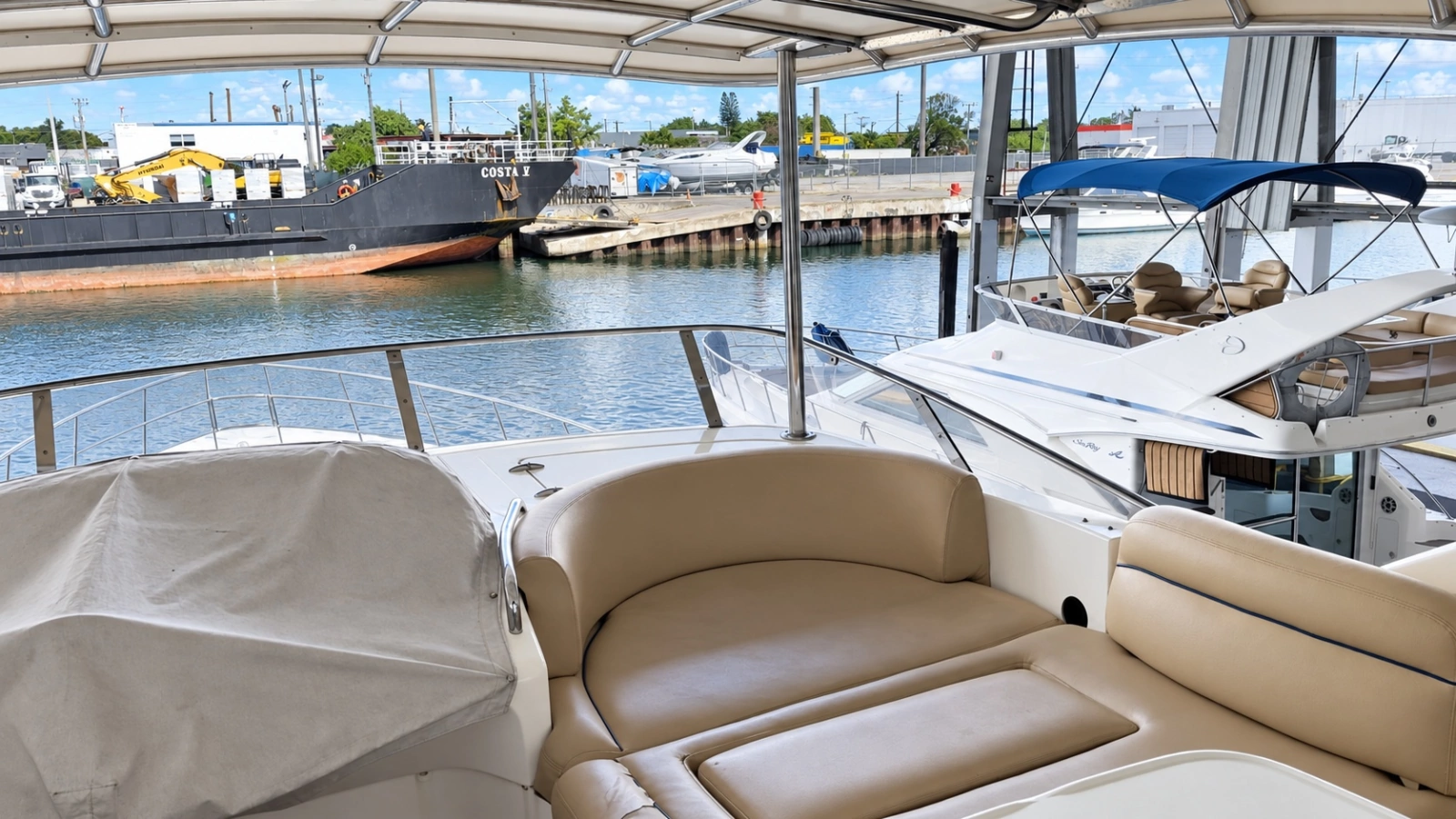 2004 Azimut 62