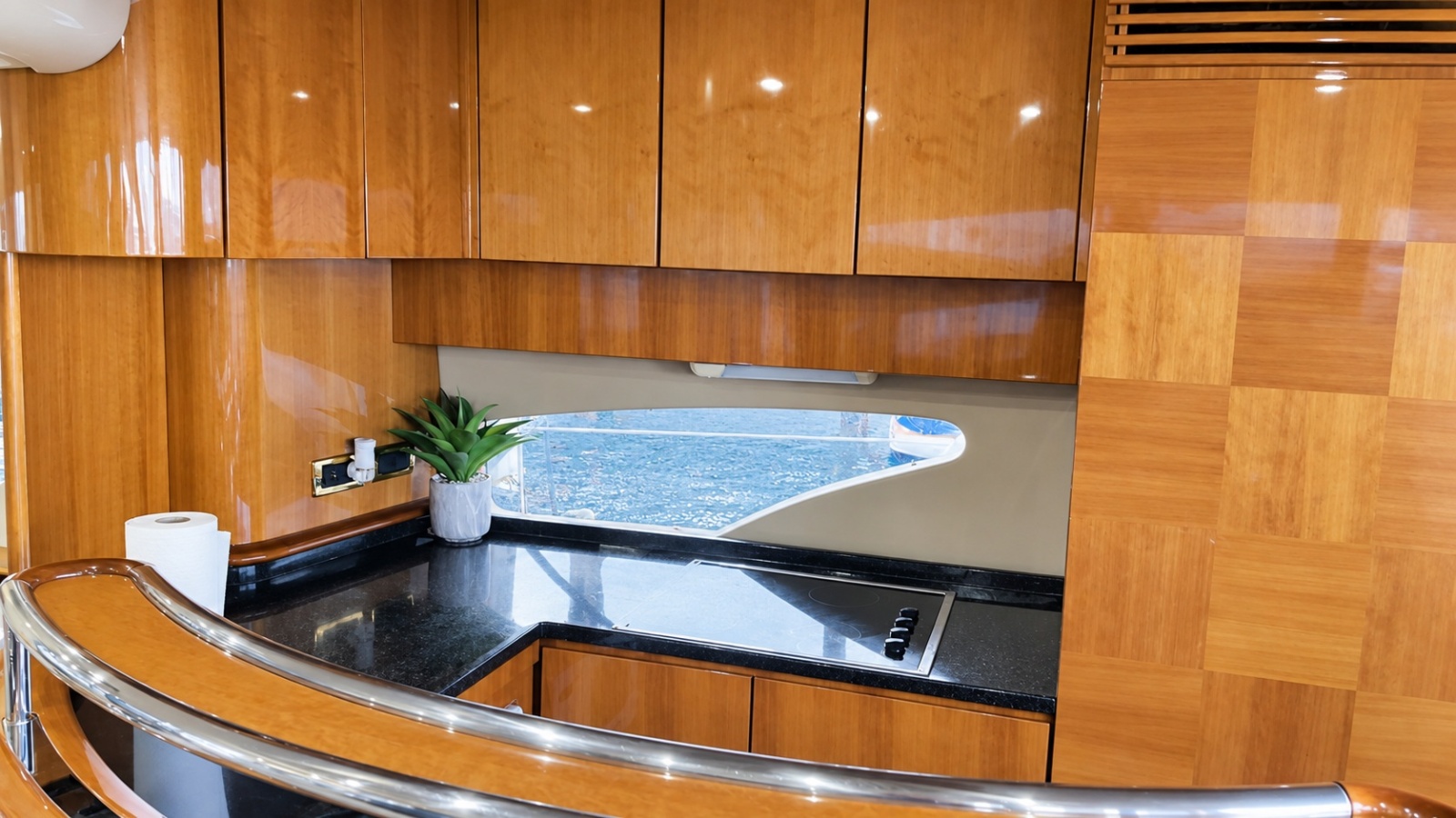 2004 Azimut 62