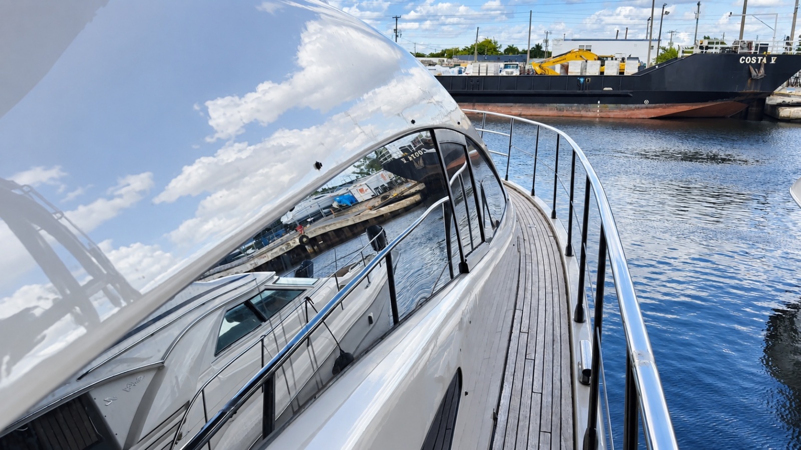 2004 Azimut 62