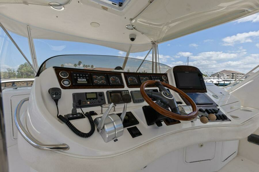 2000 Sea Ray 480 Sedan Bridge