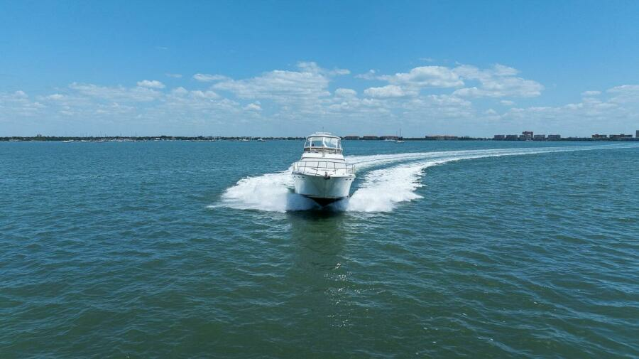 2000 Sea Ray 480 Sedan Bridge