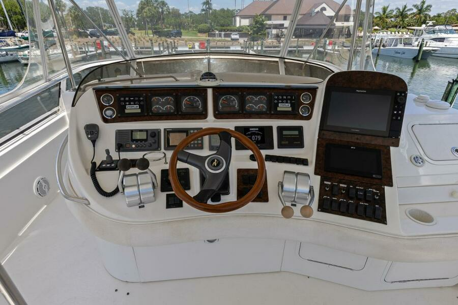 2000 Sea Ray 480 Sedan Bridge