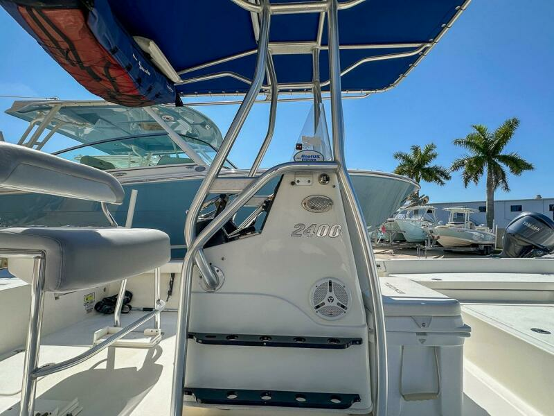 24ft Pathfinder Yacht For Sale