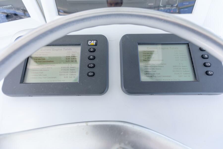 1998 Miller Marine 60' Convertible CAT'N'AROUND-Helm 6
