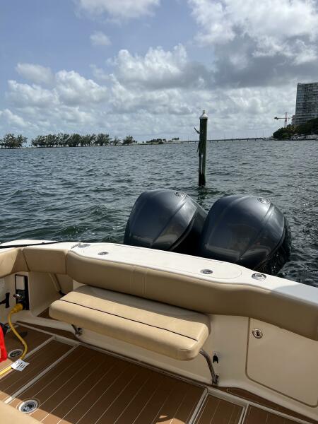 34' 2012 Scout 345 XSF