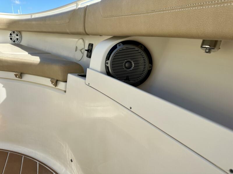 34' 2012 Scout 345 XSF