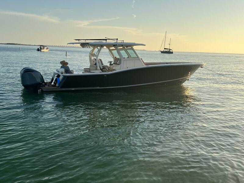 34' 2012 Scout 345 XSF