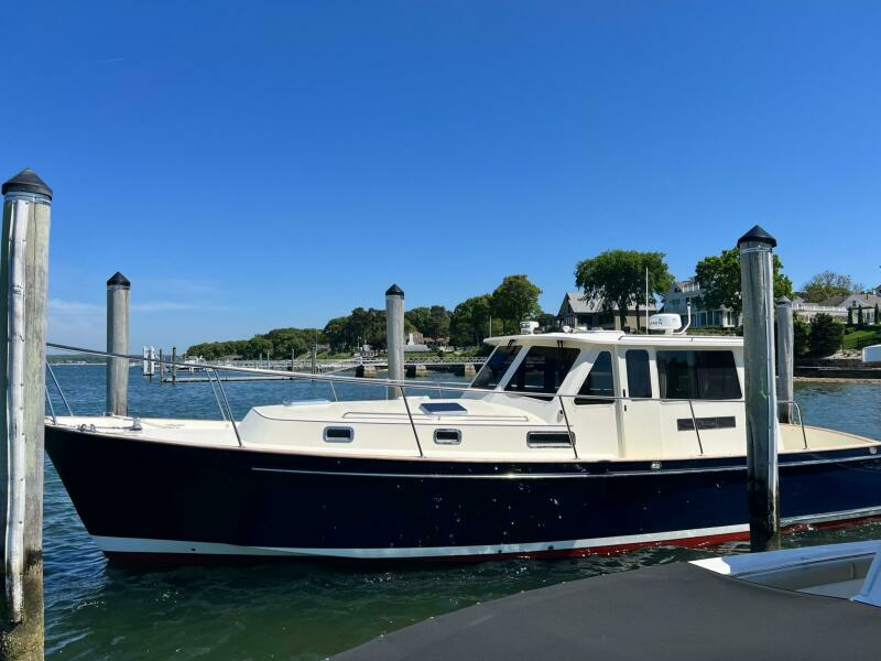 Quartet 40ft Legacy Yacht For Sale