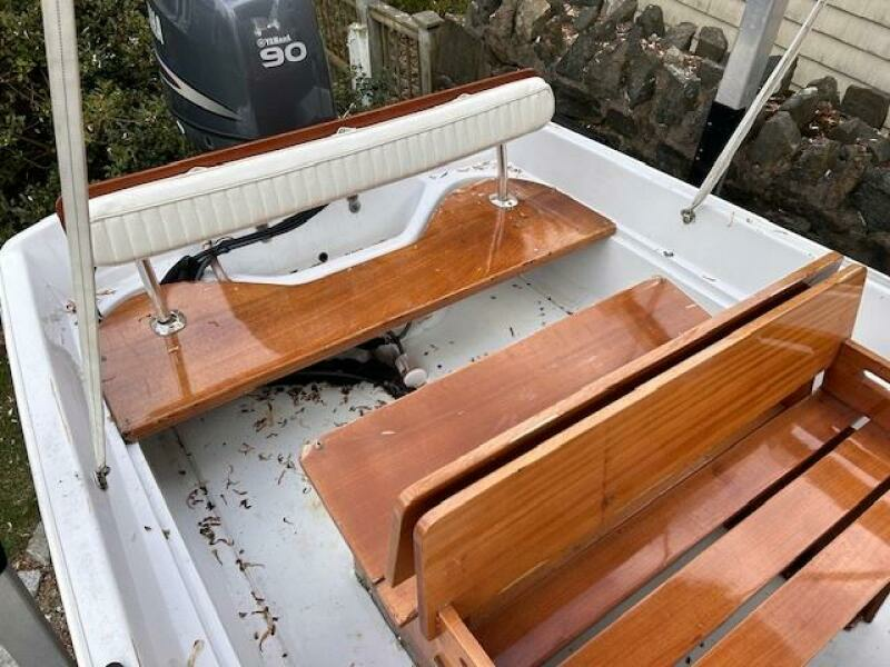 Seaweed 17ft Boston Whaler Yacht For Sale