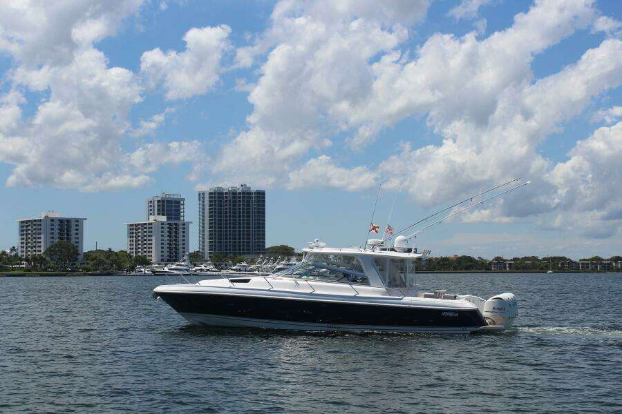 43ft Intrepid Yacht For Sale