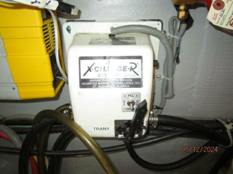 39' Mainship oil change system