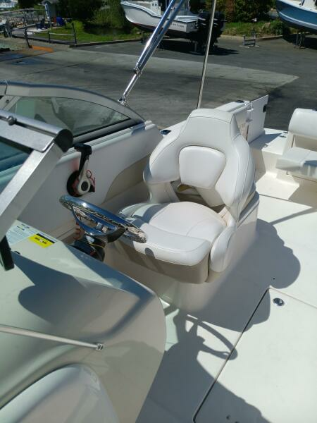 2015 Robalo R227