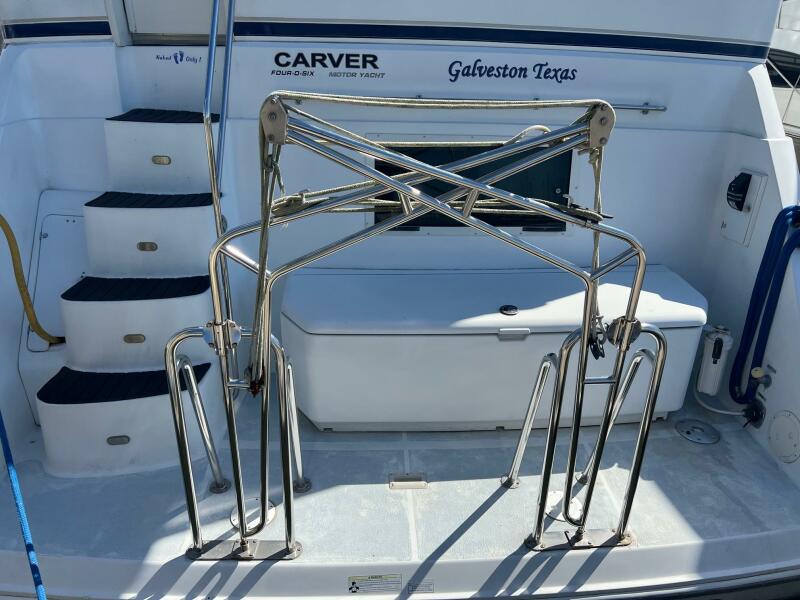 2002 Carver 406