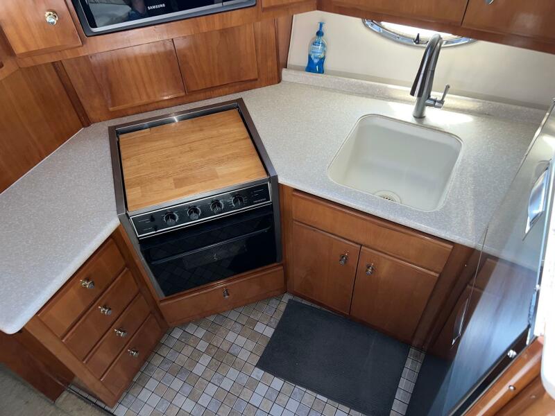 2002 Carver 406