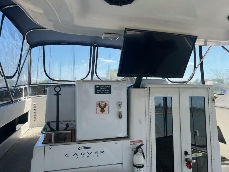 2002 Carver 406