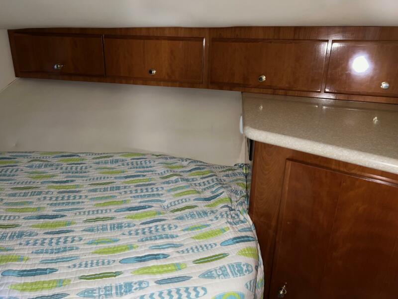 2002 Carver 406