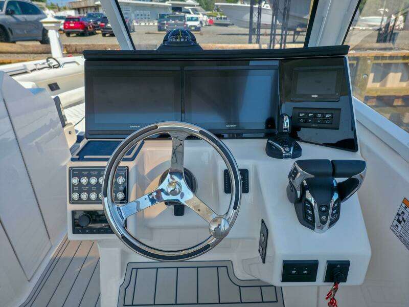 28ft Sea Fox Yacht For Sale