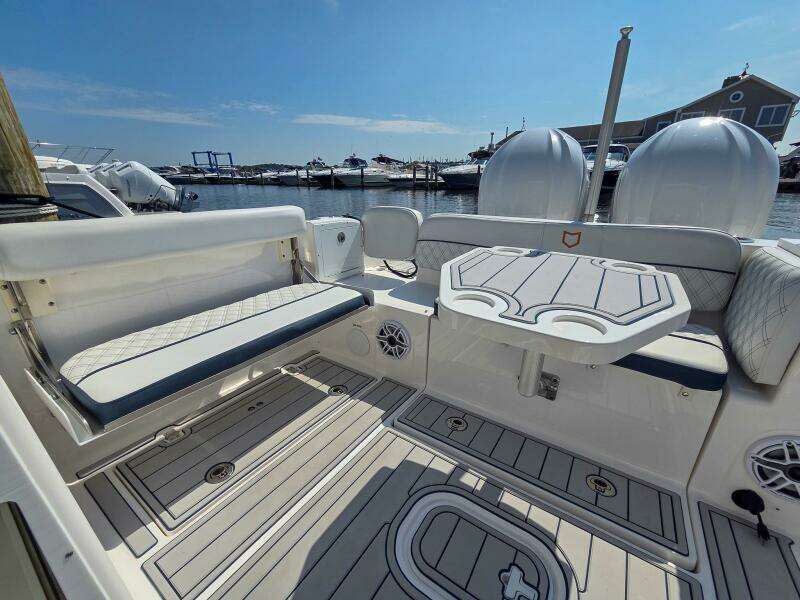 28ft Sea Fox Yacht For Sale