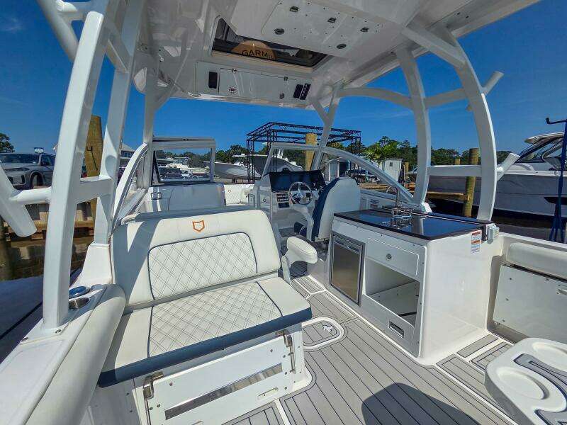 28ft Sea Fox Yacht For Sale